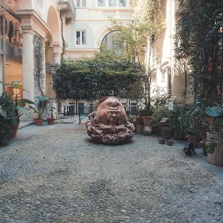 Centro San Carlo 公寓